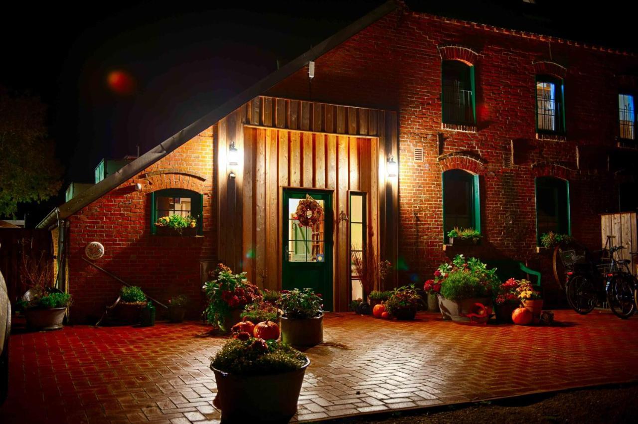 Insellandhotel Michaelsen Borkum Island Exterior photo