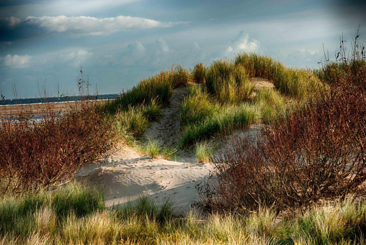 Insellandhotel Michaelsen Borkum Island Exterior photo