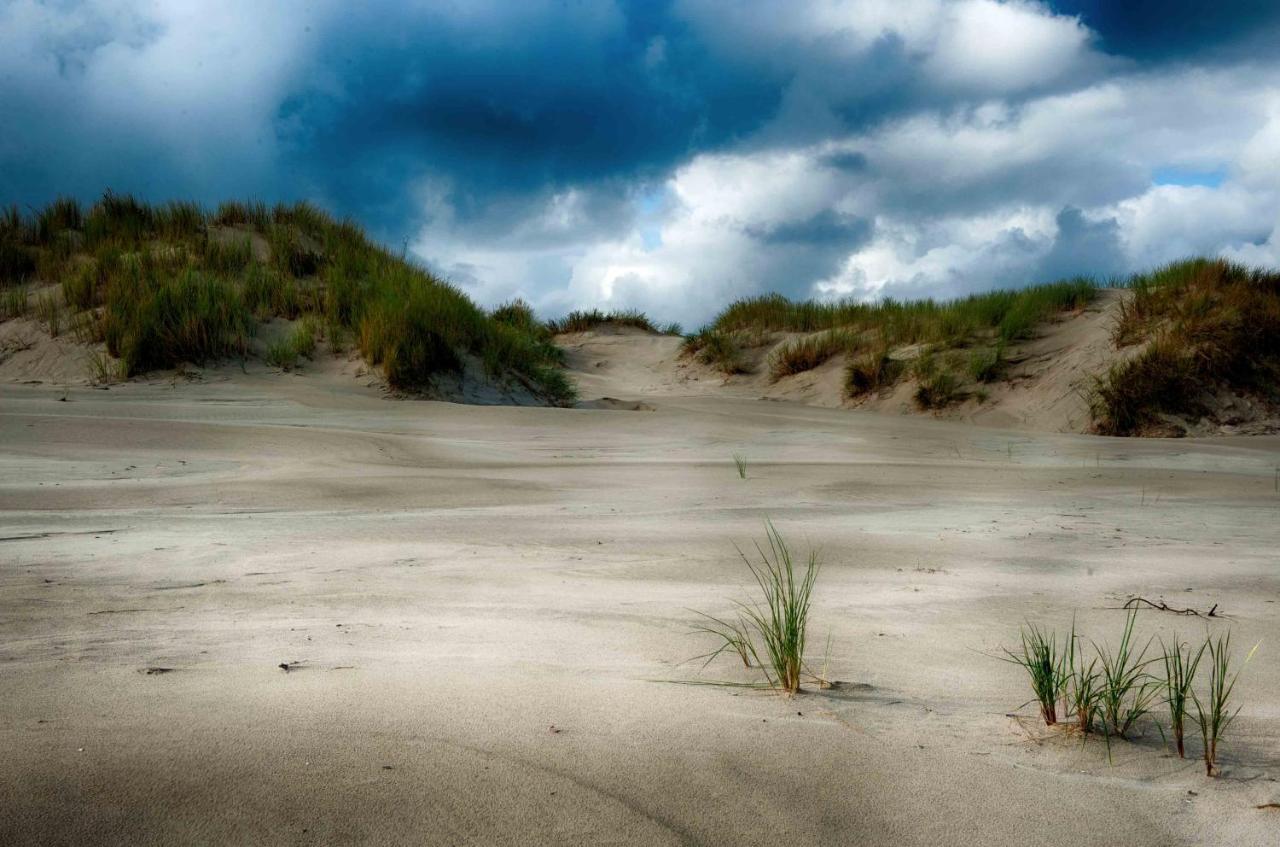 Insellandhotel Michaelsen Borkum Island Exterior photo