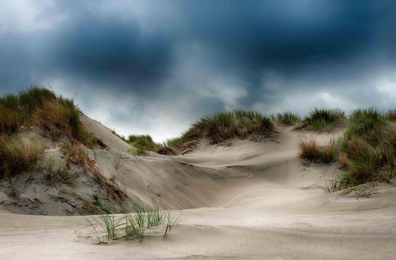 Insellandhotel Michaelsen Borkum Island Exterior photo